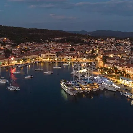 Apartment Sunset Vela Luka
